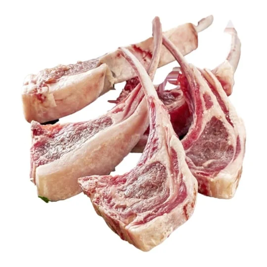 Viande d'agneau : carré d'agneau découpé sous vide