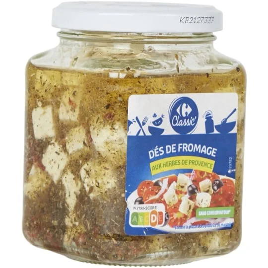 Dés de fromage herbes Provence pour apéritif et salade