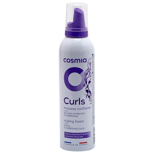 Mousse coiffante pour cheveux bouclés