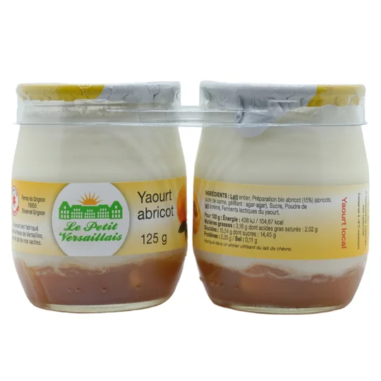 Yaourt nature sur lit d'abricot