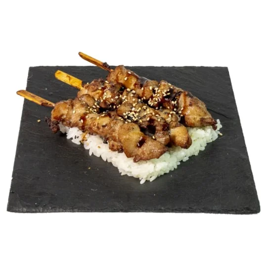 Yakitori au poulet mariné