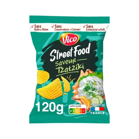 Chips street food tzatziki