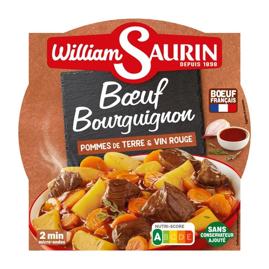 Boeuf bourguignon aux pommes de terre et vin rouge