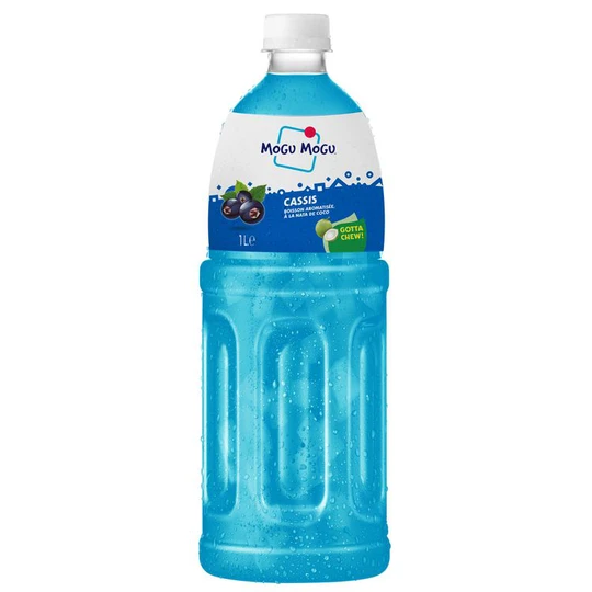 Boisson au goût cassis et nata de coco