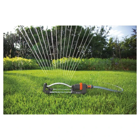 Arroseur oscillant à portée ajusTable de jardin - 90 à 250m² - AQUA S