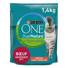 PURINA, ONE Croquettes pour chat adulte stérilisé à la Spiruline & BOeuf 1,4kg