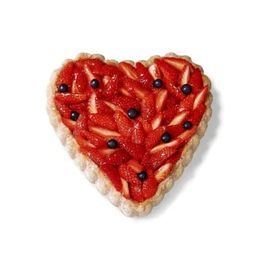 Gâteau Charlotte cœur aux fruits rouges